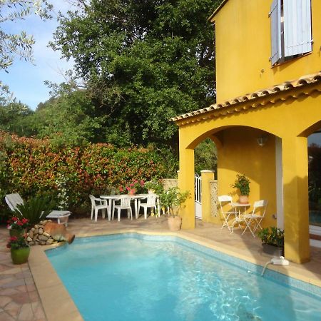 Deux Chambres Chez L'Habitant Dans Villa De Charme Avec Piscine Et Proche Mer Cuers Kültér fotó